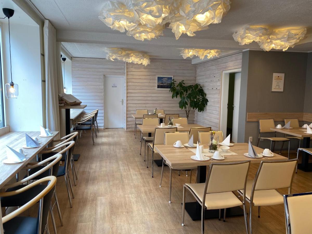 Hotel-Pension Mandy - Adults Only Зенфтенберг Экстерьер фото