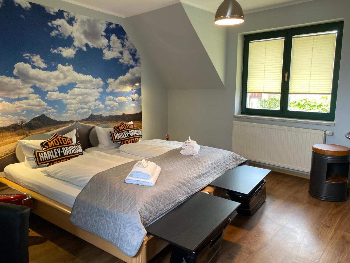 Hotel-Pension Mandy - Adults Only Зенфтенберг Экстерьер фото