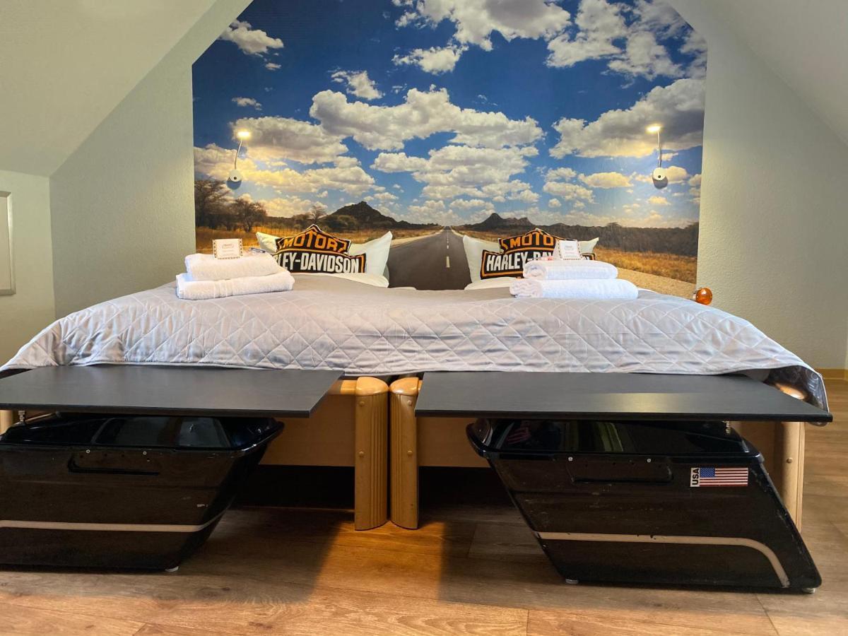 Hotel-Pension Mandy - Adults Only Зенфтенберг Экстерьер фото